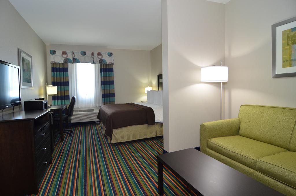Quality Inn & Suites Kenedy - Karnes City Oda fotoğraf