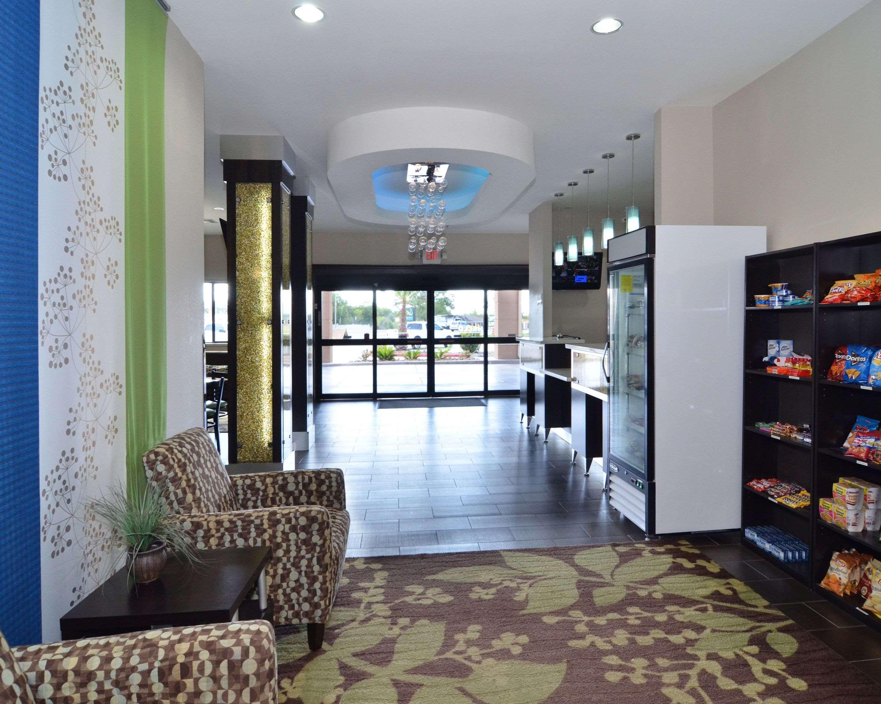 Quality Inn & Suites Kenedy - Karnes City Dış mekan fotoğraf