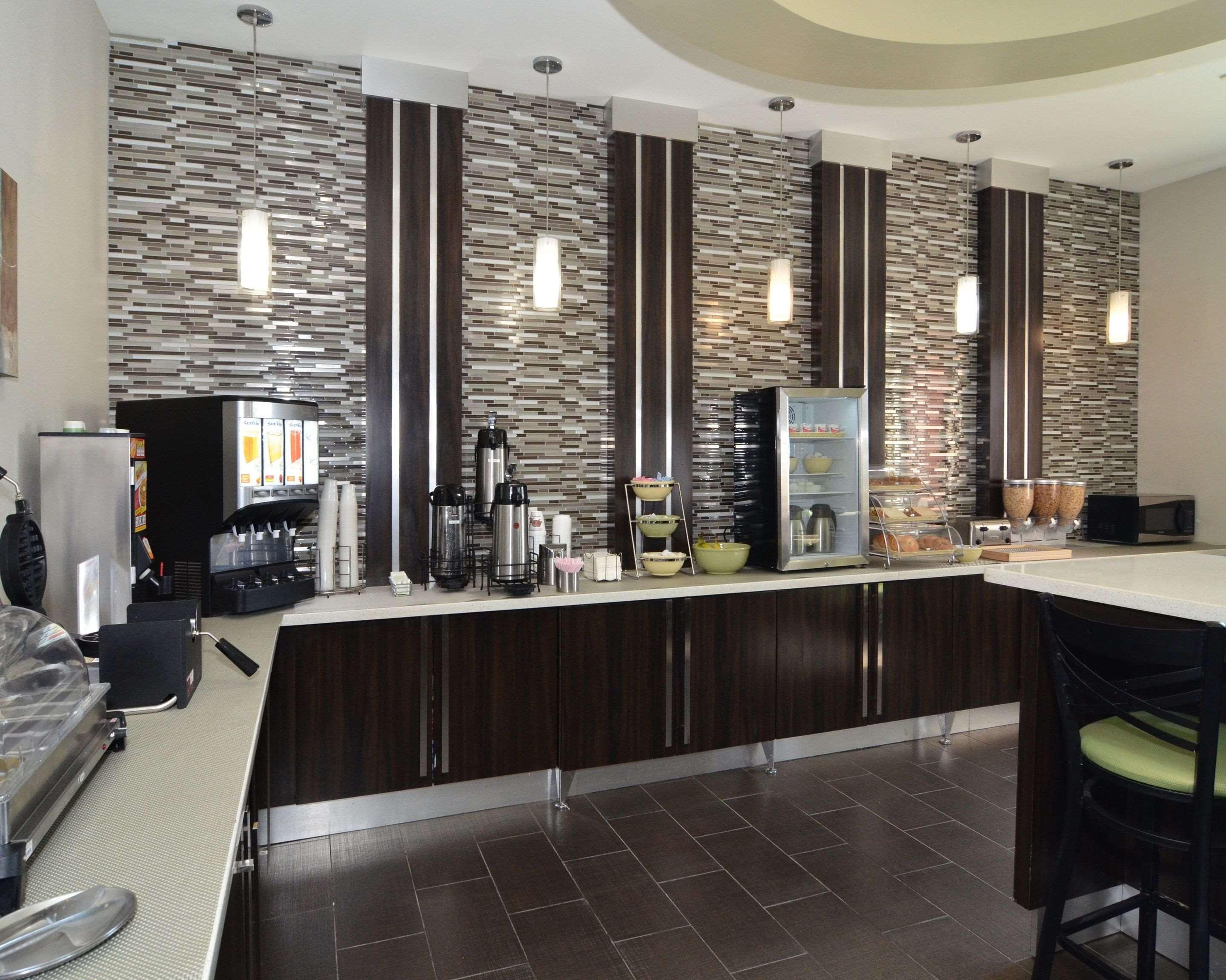 Quality Inn & Suites Kenedy - Karnes City Dış mekan fotoğraf