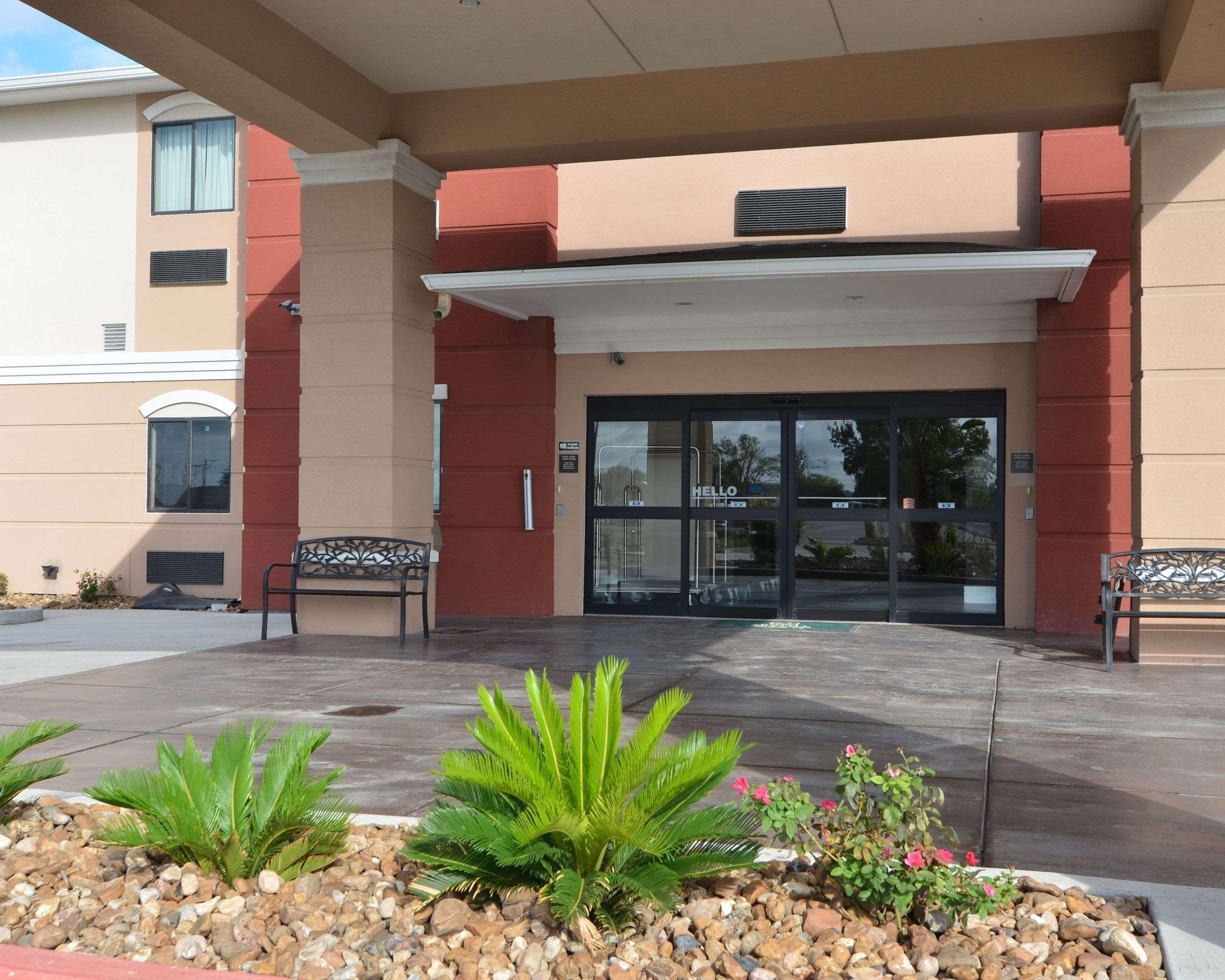 Quality Inn & Suites Kenedy - Karnes City Dış mekan fotoğraf